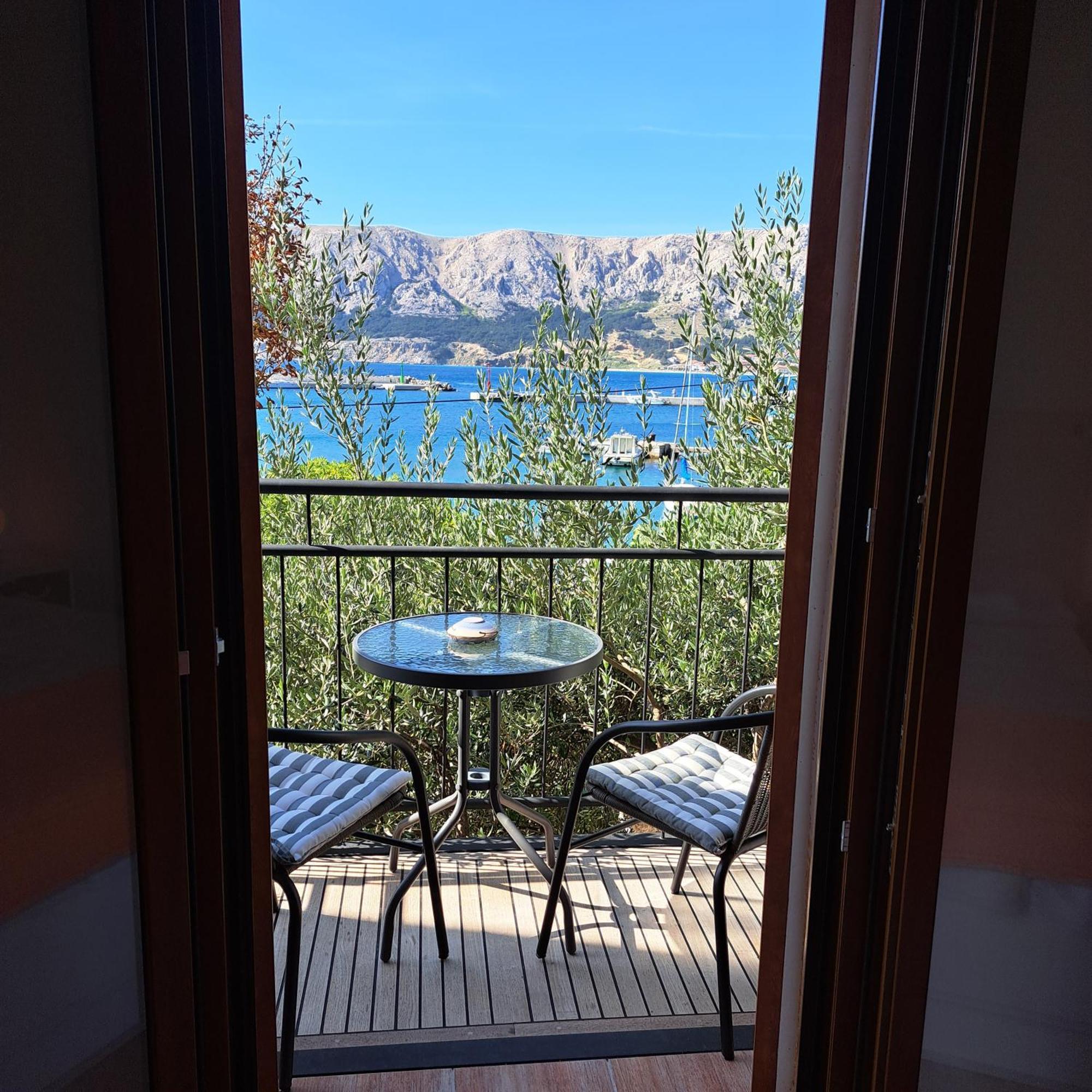Apartments Lora Baška Екстериор снимка