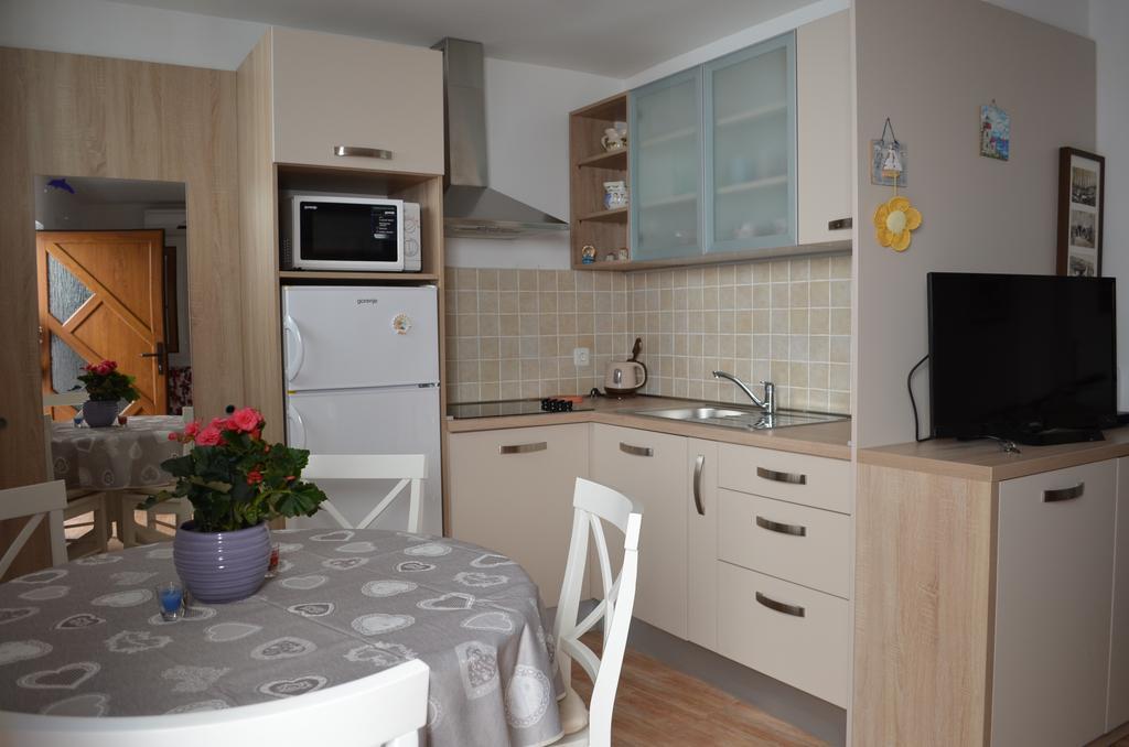 Apartments Lora Baška Екстериор снимка